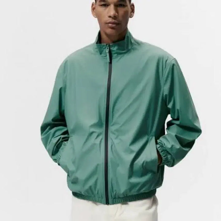 [SOLD OUT] Zara 자라 무지 단색 레더 바람막이 자켓