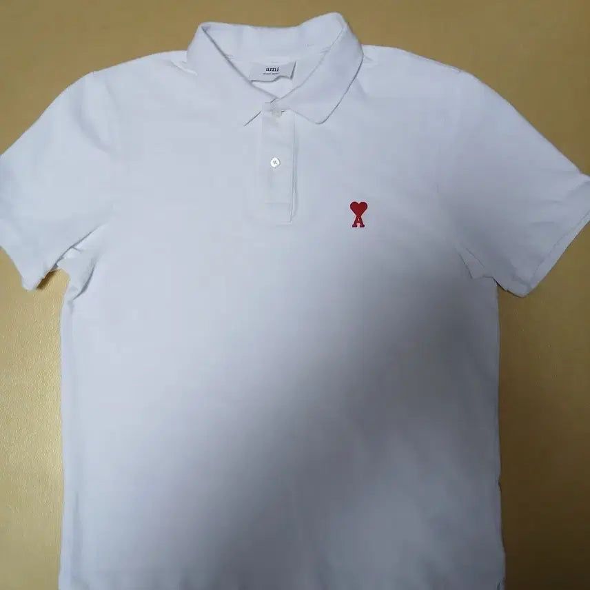 [BUNJANG] Ami Small Heart Collar T-Shirt (White) M / 아미 스몰하트 카라넥 반팔티 M