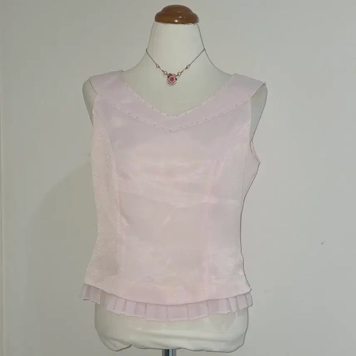 [BUNJANG] Vintage Pink Strawberry Milk Satin Sleeveless Blouse / 빈티지)핑크딸기우유 로맨틱 히메갸루 새틴 쉬폰 슬리브리스민소매블라우스