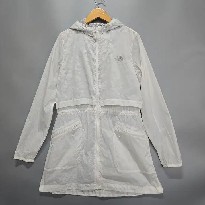 [SOLD OUT] 노스페이스(THE NORTH FACE) 화이트 바람막이 후드 집업 95