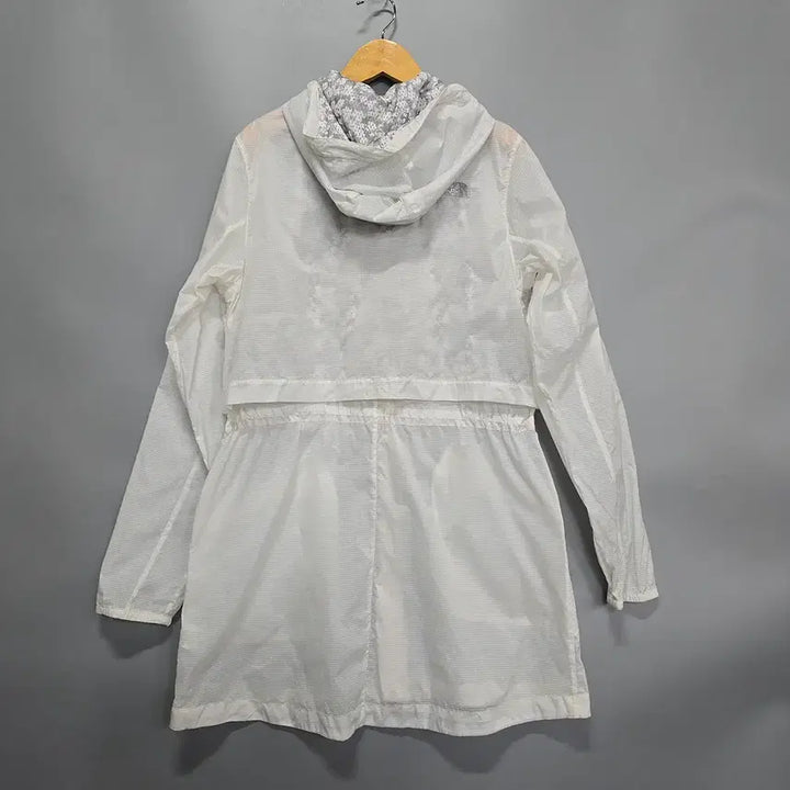 [SOLD OUT] 노스페이스(THE NORTH FACE) 화이트 바람막이 후드 집업 95