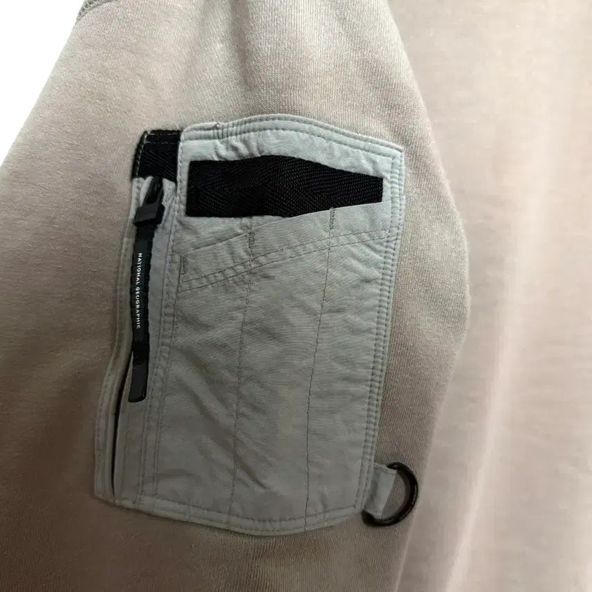 [BUNJANG] National Geographic Pocket Crewneck Beige / [L,100]내셔널지오그래픽 포켓 맨투맨 베이지