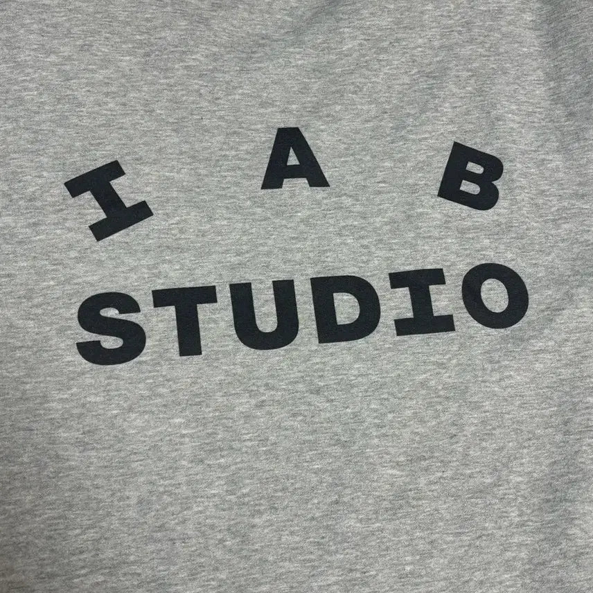 [BUNJANG] IAB Studio Gray Long Sleeve T-shirt / 아이앱 스튜디오 롱슬리브 판매합니다