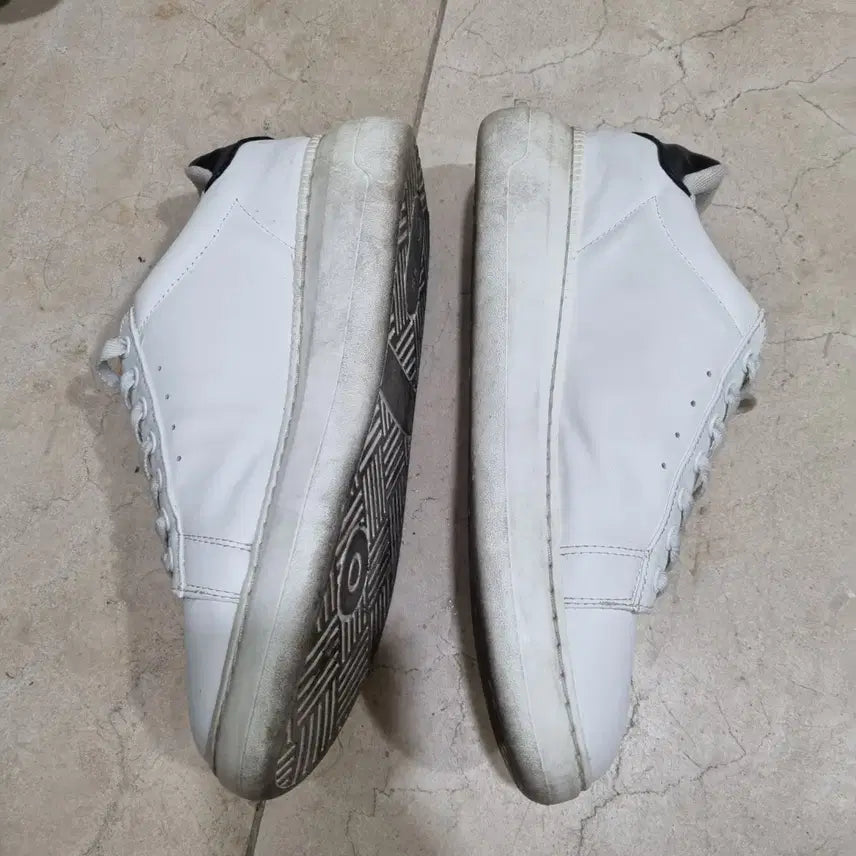 [SOLD OUT] H&amp;M 남자운동화 42사이즈