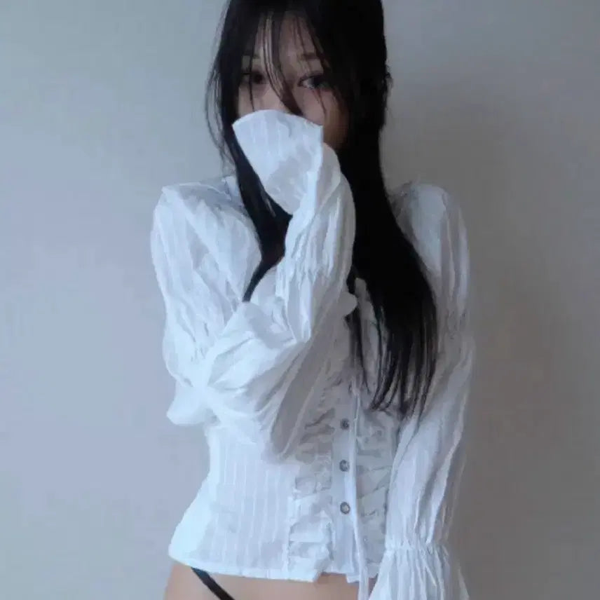 [BUNJANG] Swimcity Emilia Top Blouse / Swimcity 스윔시티 에밀리아 탑 블라우스 Emilia top