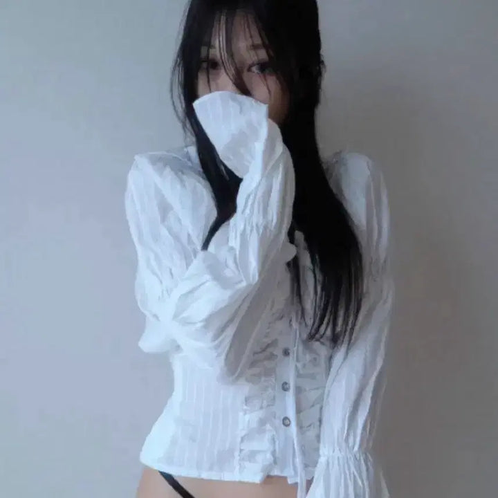 [BUNJANG] Swimcity Emilia Top Blouse / Swimcity 스윔시티 에밀리아 탑 블라우스 Emilia top