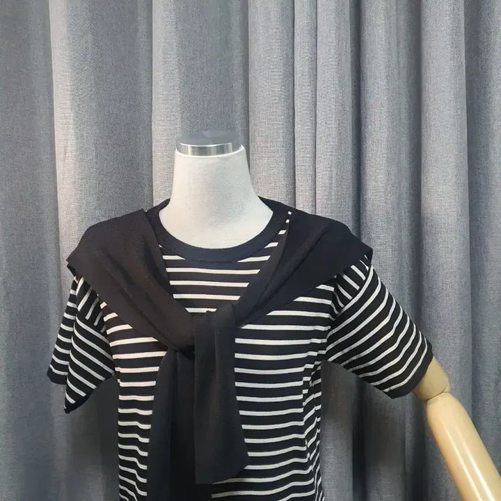 [BUNJANG] Sera Cara Striped Viscose Knit Top / 세라카라 스트라이프 비스코스니트