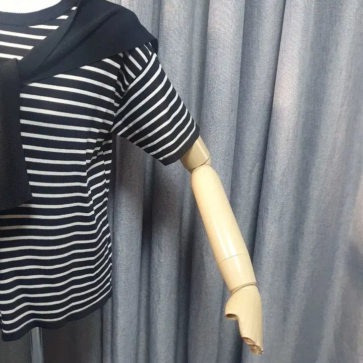 [BUNJANG] Sera Cara Striped Viscose Knit Top / 세라카라 스트라이프 비스코스니트