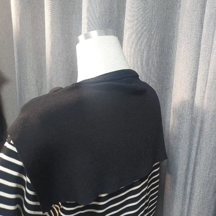 [BUNJANG] Sera Cara Striped Viscose Knit Top / 세라카라 스트라이프 비스코스니트