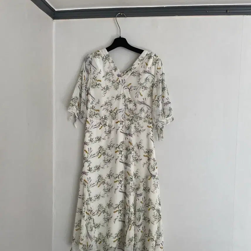 [BUNJANG] Kenneth Lady Floral Summer Dress / 55 새제품 케네스레이디 여름 원피스. 레니본.샤틴.듀엘.럭키슈에뜨.sj