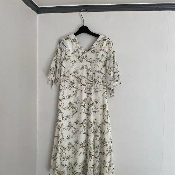 [BUNJANG] Kenneth Lady Floral Summer Dress / 55 새제품 케네스레이디 여름 원피스. 레니본.샤틴.듀엘.럭키슈에뜨.sj