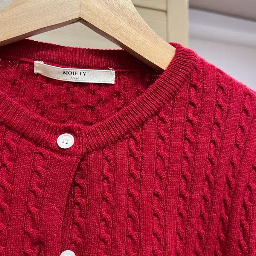 [BUNJANG] Addmore Red Cable Knit Cardigan / [애드모어] 레드 가디건/ 레드 꽈배기 가디건