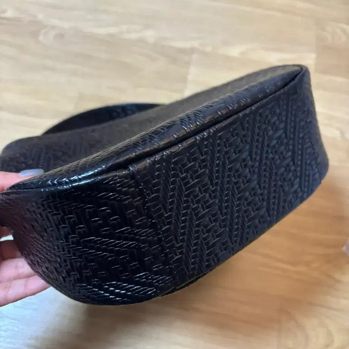 [BUNJANG] Tout Y est Cano Bag Mini Black Handbag / 투티에 카노백 미니 블랙