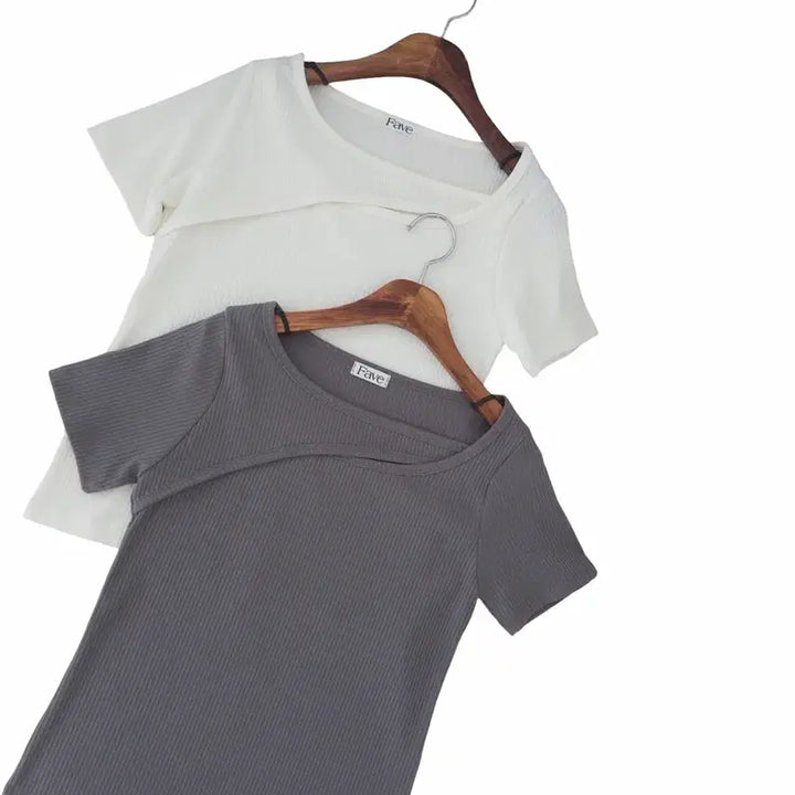 [BUNJANG] Slit Detail Short Sleeve T-shirt / 교신안함)사선 슬릿 반팔 티셔츠-2컬러