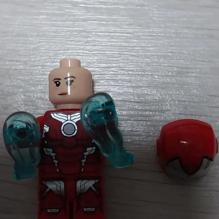 [BUNJANG] Lego Iron Man Rescue Pepper Potts Minifigure Red / 레고 아이언맨 레스큐 페퍼포츠 미니피겨 레드