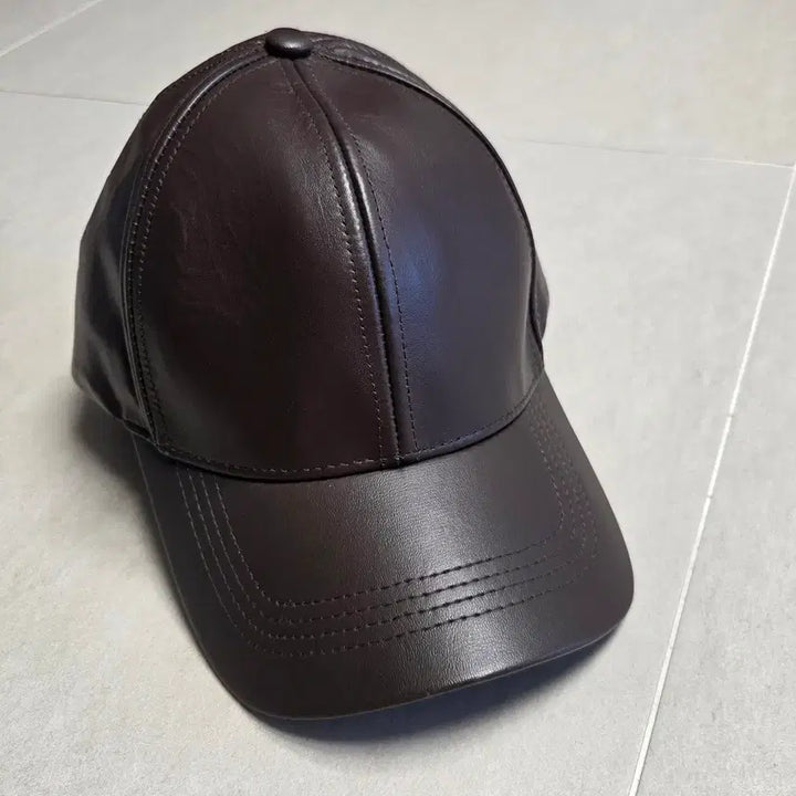 [BUNJANG] Winner Caps Mstate Real Leather Ball Cap / 위너캡스 엠스테이트 리얼 가죽 볼캡