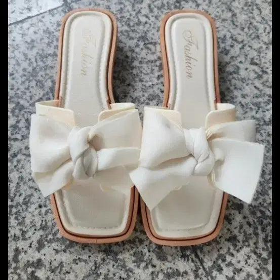 [BUNJANG] Satin Ribbon Embellished Mule Slippers - Black &amp; Ivory / 1+1 두개만원 공단 리본 장식 뮬 슬리퍼 블랙 &amp; 아이보리 미착용새상품