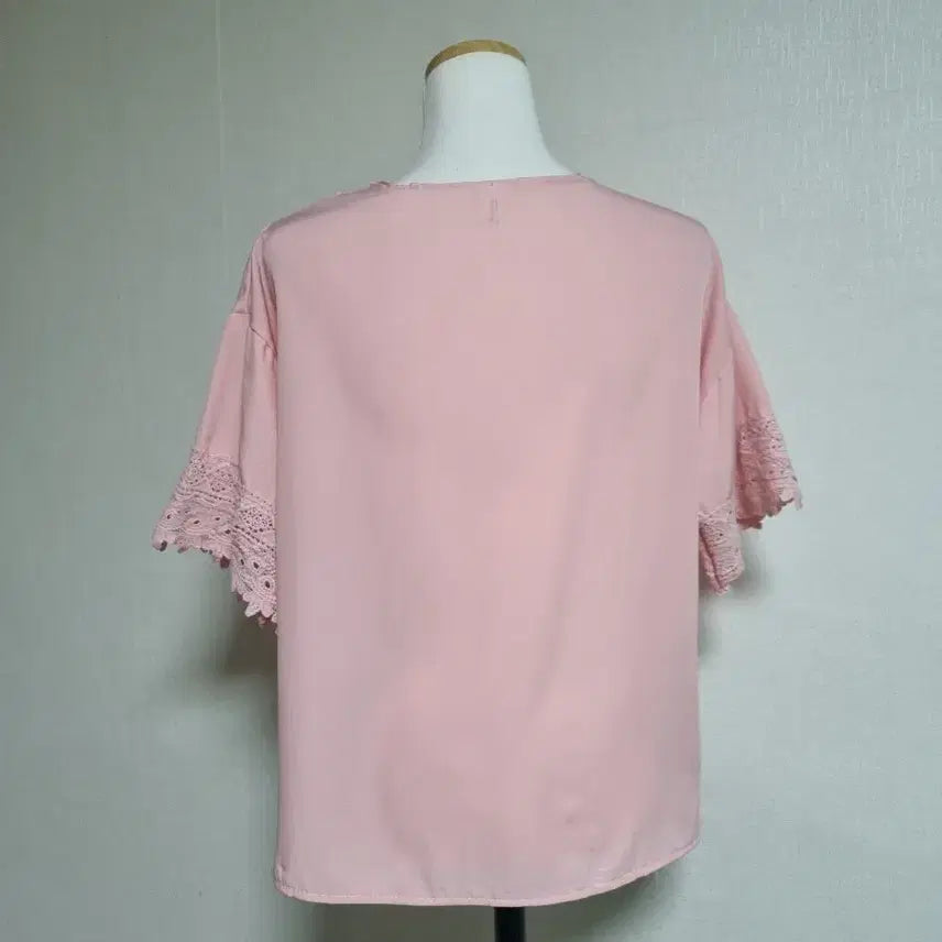 [BUNJANG] Pink Lace V-neck Blouse / 레이스 핑크 블라우스 반팔 브이넥