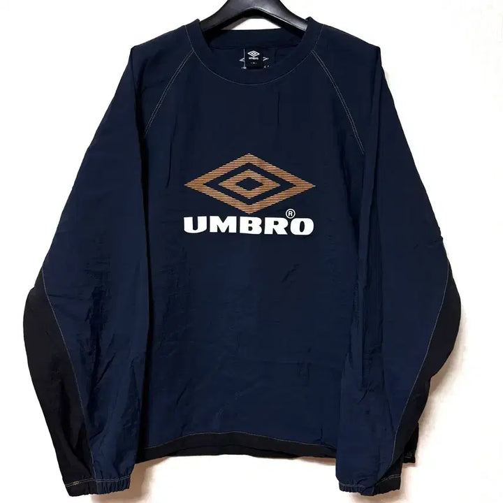 [SOLD OUT] [XL,105]엄브로 빅로고 웜업 우븐 긴팔티 오버핏