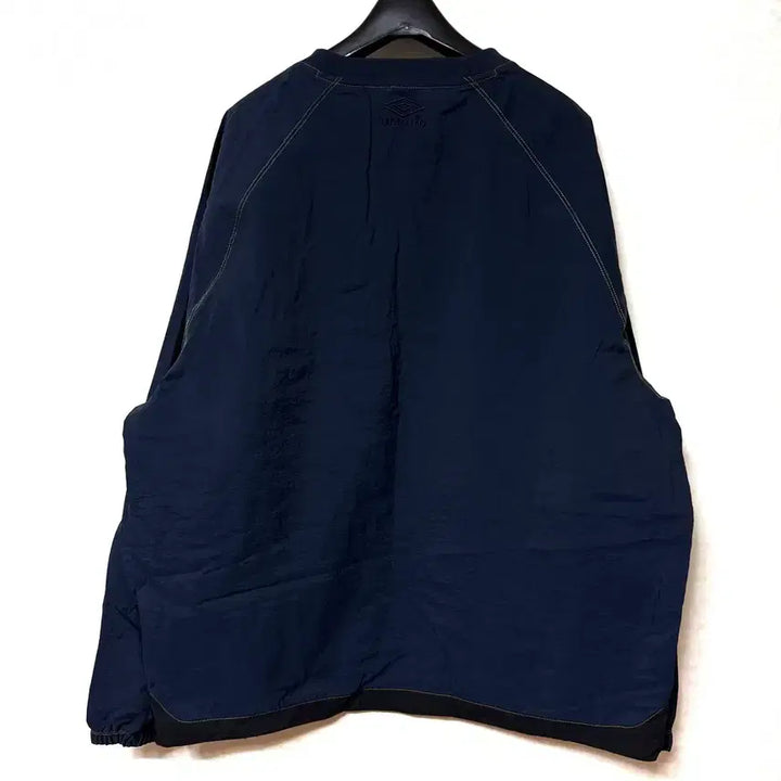 [SOLD OUT] [XL,105]엄브로 빅로고 웜업 우븐 긴팔티 오버핏