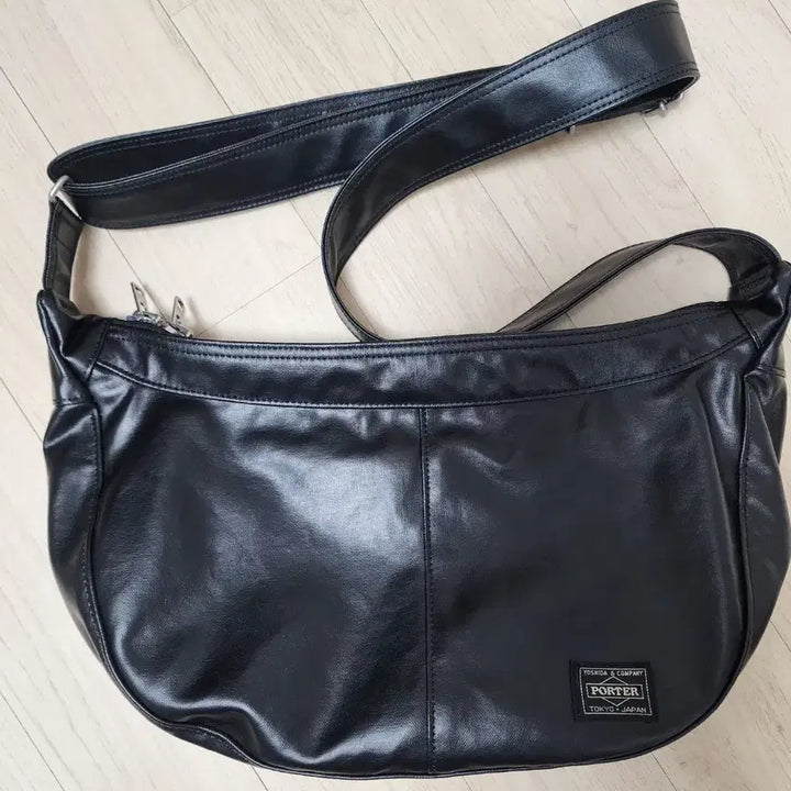 [SOLD OUT] 요시다포터 프리스타일 숄더백