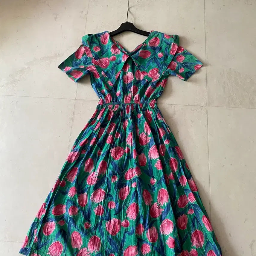 [SOLD OUT] 55 면 한여름 튤립 여성스런 원피스 상태완전굿 넘 예뽀요