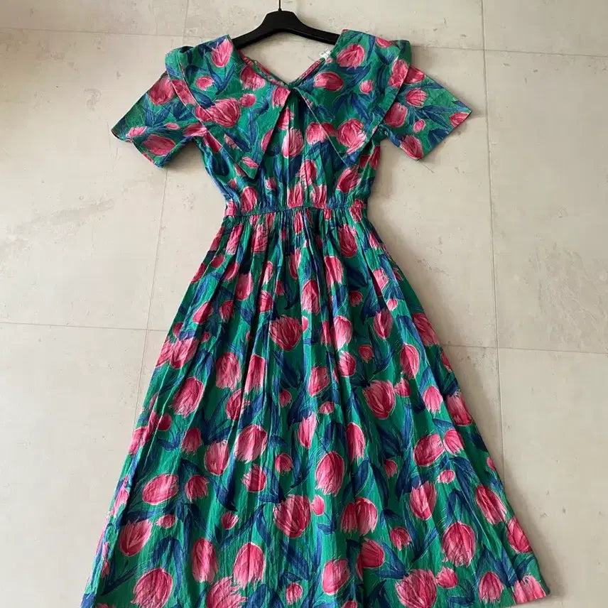 [SOLD OUT] 55 면 한여름 튤립 여성스런 원피스 상태완전굿 넘 예뽀요