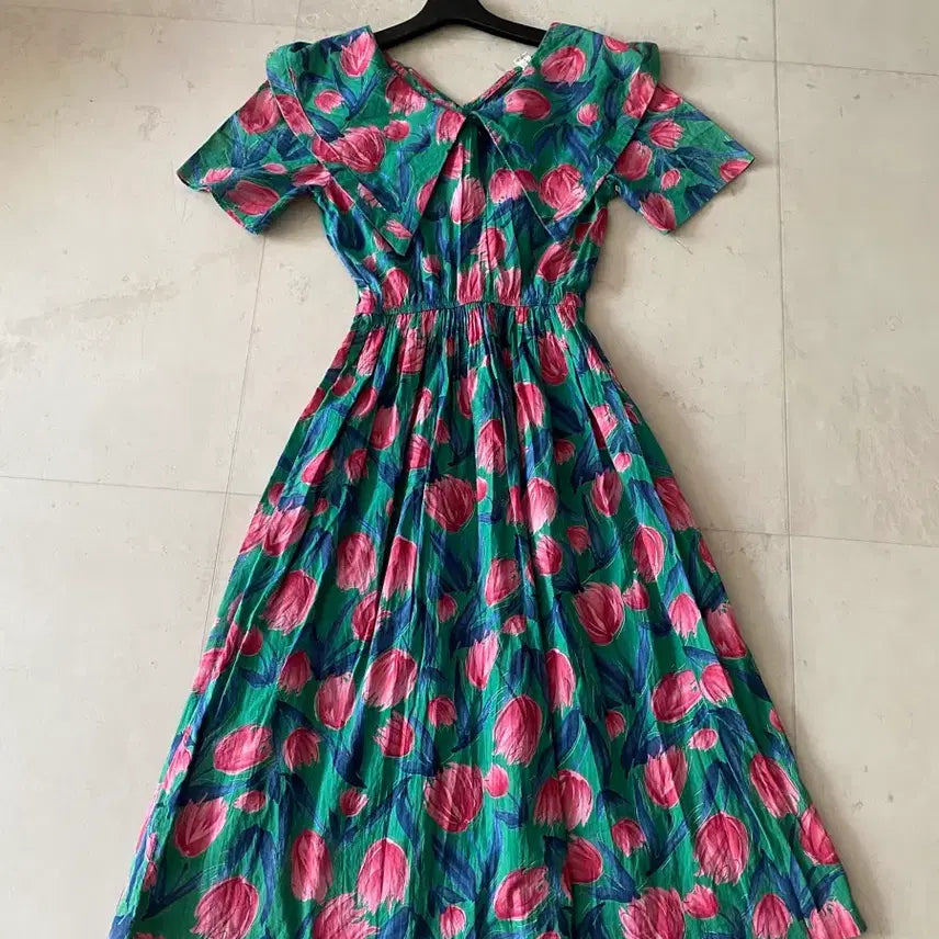 [SOLD OUT] 55 면 한여름 튤립 여성스런 원피스 상태완전굿 넘 예뽀요