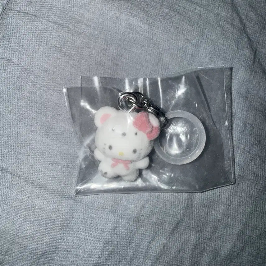 [SOLD OUT] 산리오 후와후와 스노우 메지루시 헬로키티