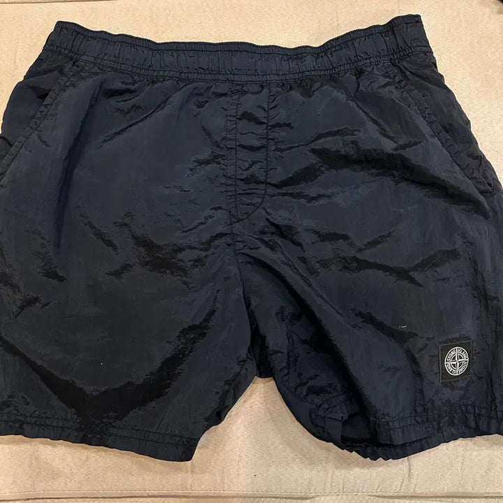 [SOLD OUT] [M]스톤아일랜드 나일론 메탈 스윔팬츠 블랙
