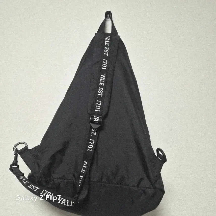 [BUNJANG] Yale Shoulder Bag / YALE 예일 어깨색가방(남.여공용)