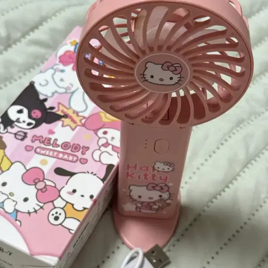 [BUNJANG] Hello Kitty Portable Mini Fan Pink / 헬로키티 휴대용 미니 선풍기 핑크