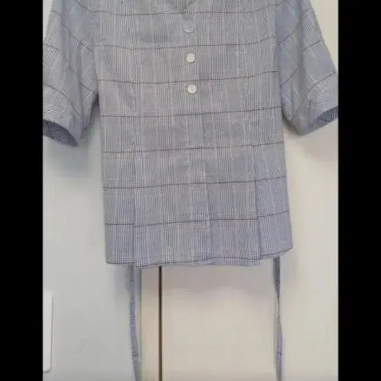 [BUNJANG] Check Shirring Peplum Short Sleeve Blouse / 체크 셔링 블라우스 반팔 페플럼