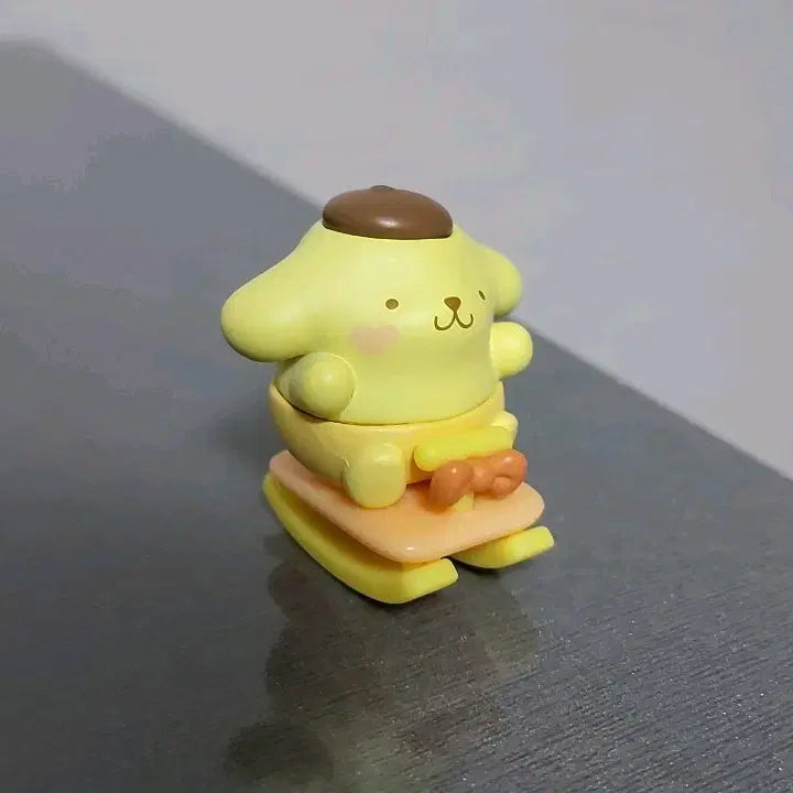 [BUNJANG] Sanrio Pompompurin Sled Swing Figure / (5월까지 할인)산리오 폼폼푸린 썰매 스윙 피규어