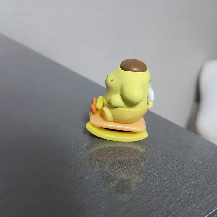 [BUNJANG] Sanrio Pompompurin Sled Swing Figure / (5월까지 할인)산리오 폼폼푸린 썰매 스윙 피규어