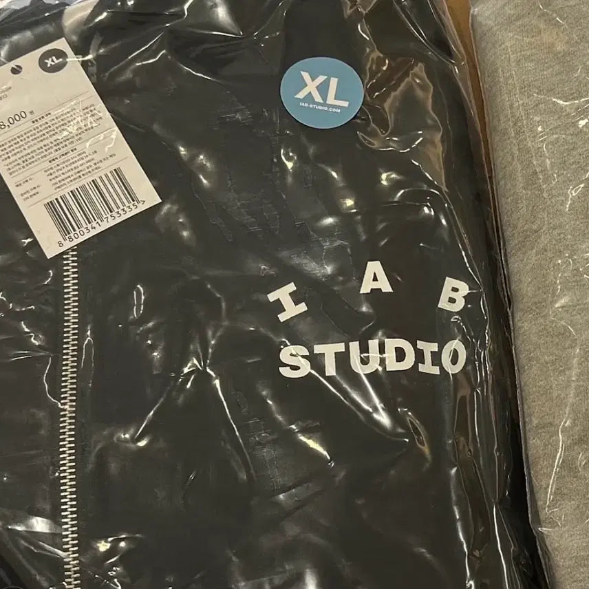 [BUNJANG] IAB Studio Hooded Zip-up Black XL / 아이앱 스튜디오 후드집업 블랙 26SS XL 직거래시 네고가능