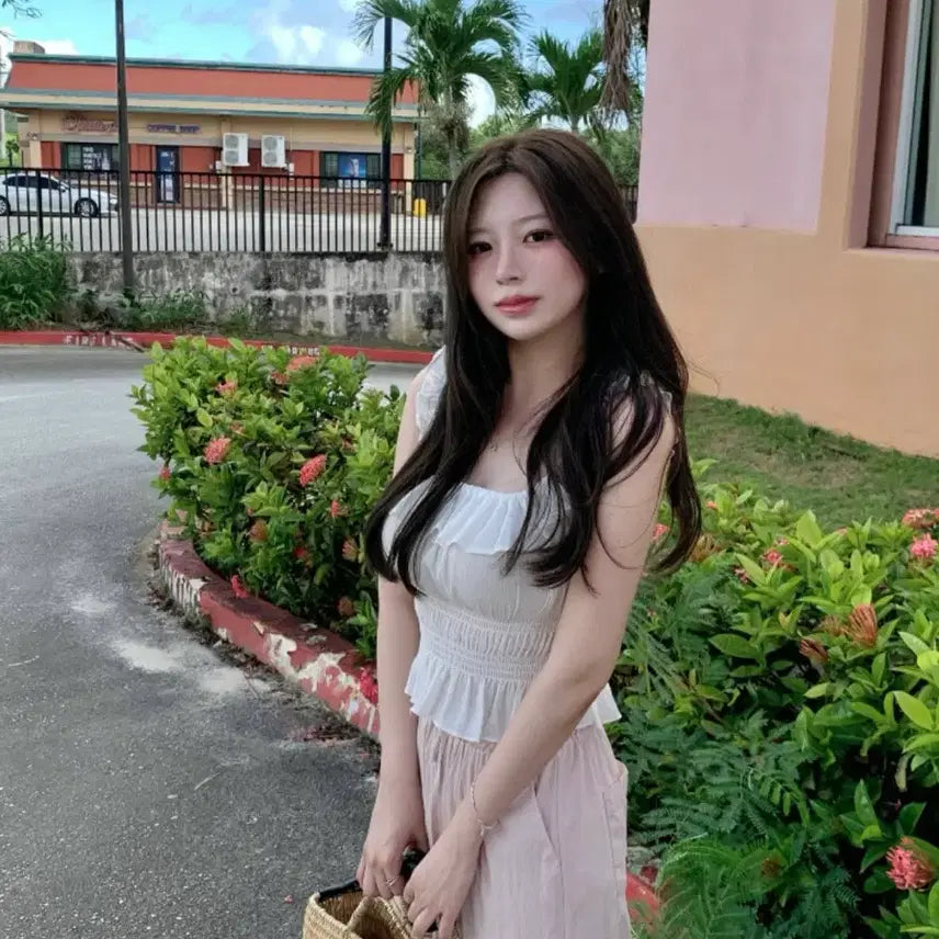 [BUNJANG] Liv, Our Made Sand Blouse / 리브아워 made 샌드 나시 블라우스 sand blouse