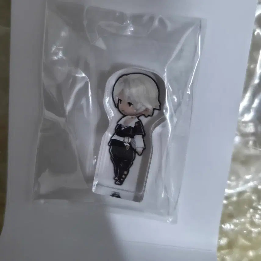 [BUNJANG] Final Fantasy XIV Sancred Mini Figure and Acrylic Set / ff14 파판14 산크레드 미니 피규어 미니 꼬친 아크릴 일괄 판매