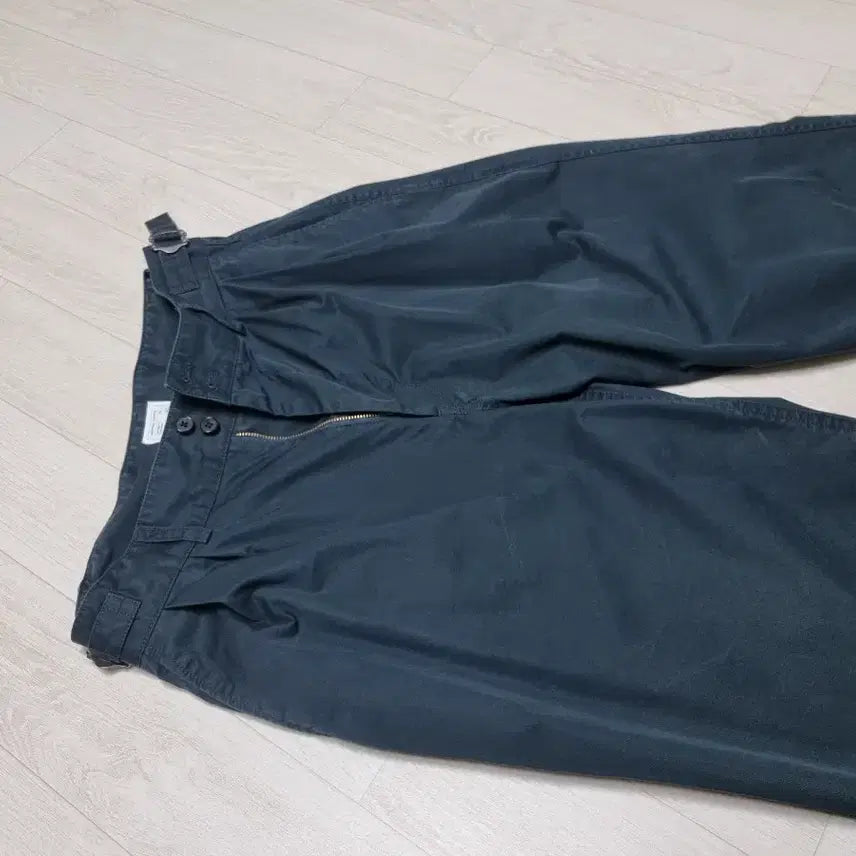 [BUNJANG] Another Office Santiago Chino Pants Navy / [2] ss시즌 어나더오피스 산티아고 치노 팬츠 네이비