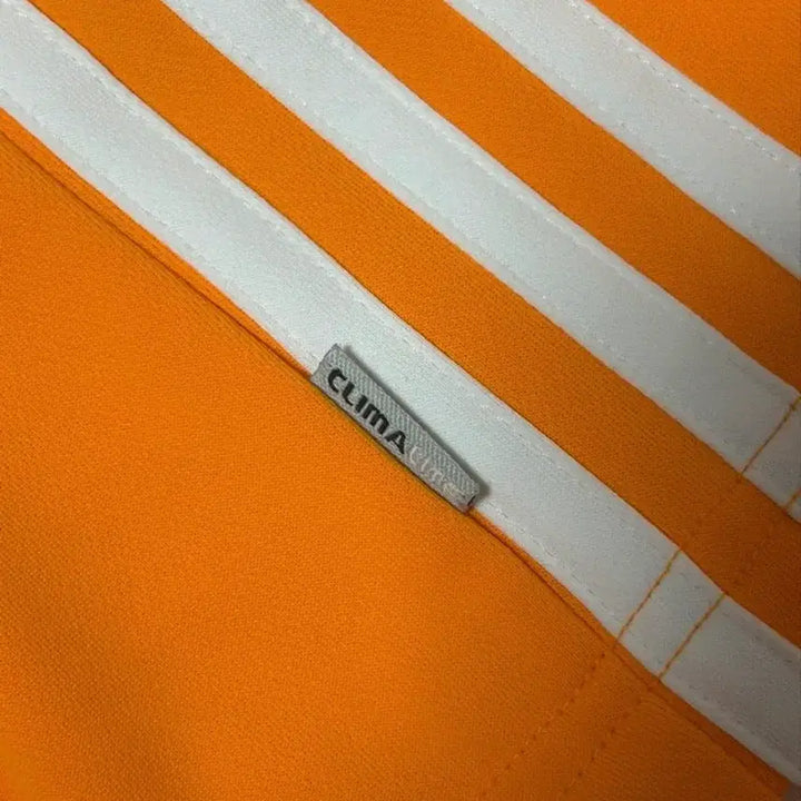 [BUNJANG] Adidas Yellow-Orange Long Sleeve T-shirt / [세탁완료] 아디다스 노랑-주황 긴팔티