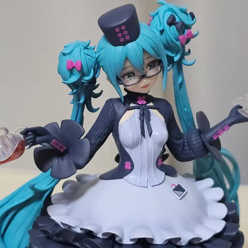 [BUNJANG] Hatsune Miku Cafe Ver. Figure / 하츠네 미쿠 카페Ver 피규어 안경미쿠
