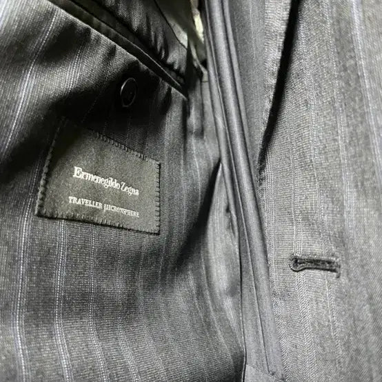 [SOLD OUT] (주말만 할인)에르메네질도 제냐 정장 셋업 50R