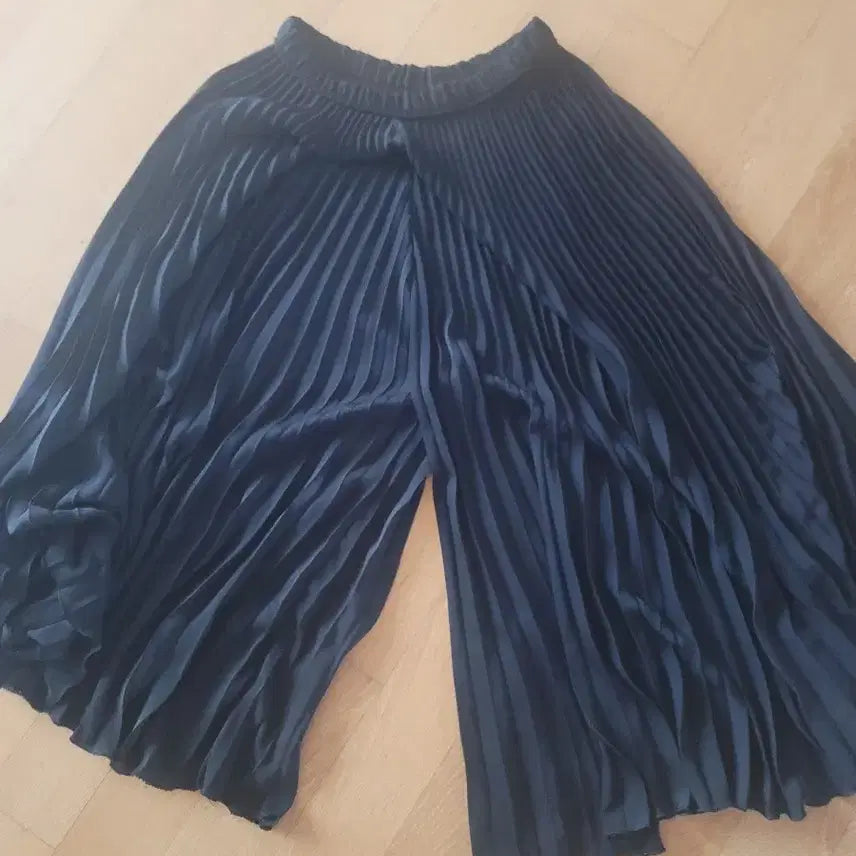 [BUNJANG] Black Pleated Wide Pants / 블랙 플리츠 와이드 팬츠