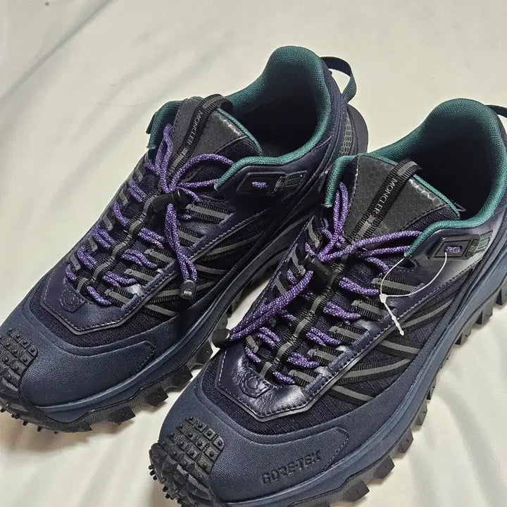 [SOLD OUT] (새제품)몽클레르 그레노블 트레일그립 GTX traligrip gtx