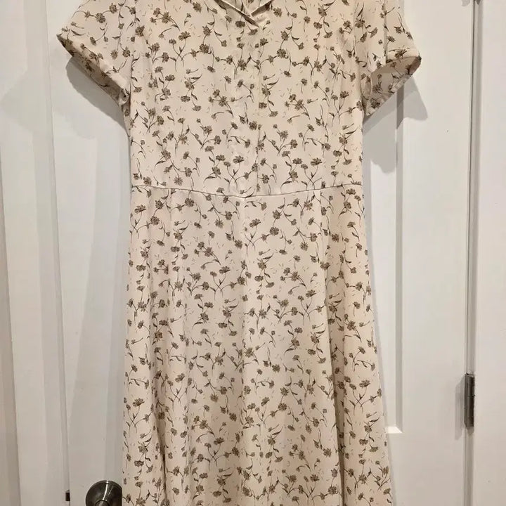 [SOLD OUT] BCBG 비씨비지 플라워 원피스