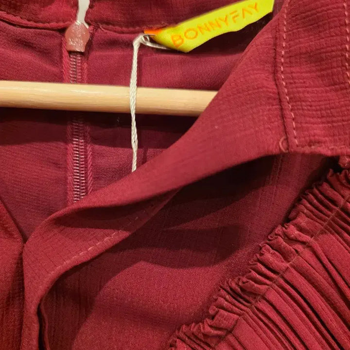 [BUNJANG] BonnyPay Red Asymmetrical Pleated Long Dress / 보니페이 레드 언발 플리츠 원피스