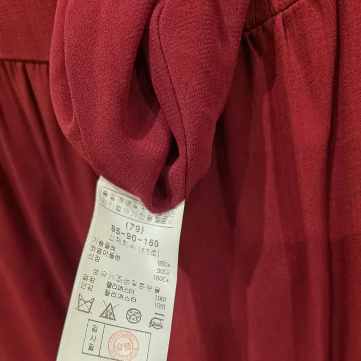 [BUNJANG] BonnyPay Red Asymmetrical Pleated Long Dress / 보니페이 레드 언발 플리츠 원피스
