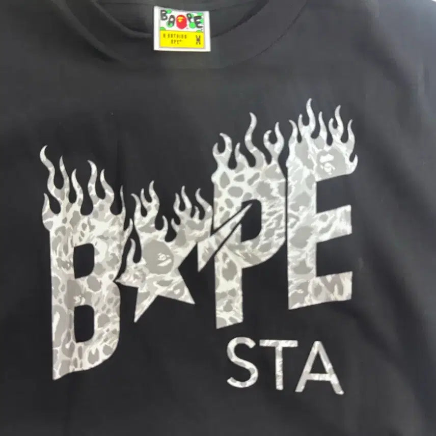[BUNJANG] BAPE Leopard Print Short Sleeve T-Shirt Black M / 베이프 레오파드 반팔 블랙 M