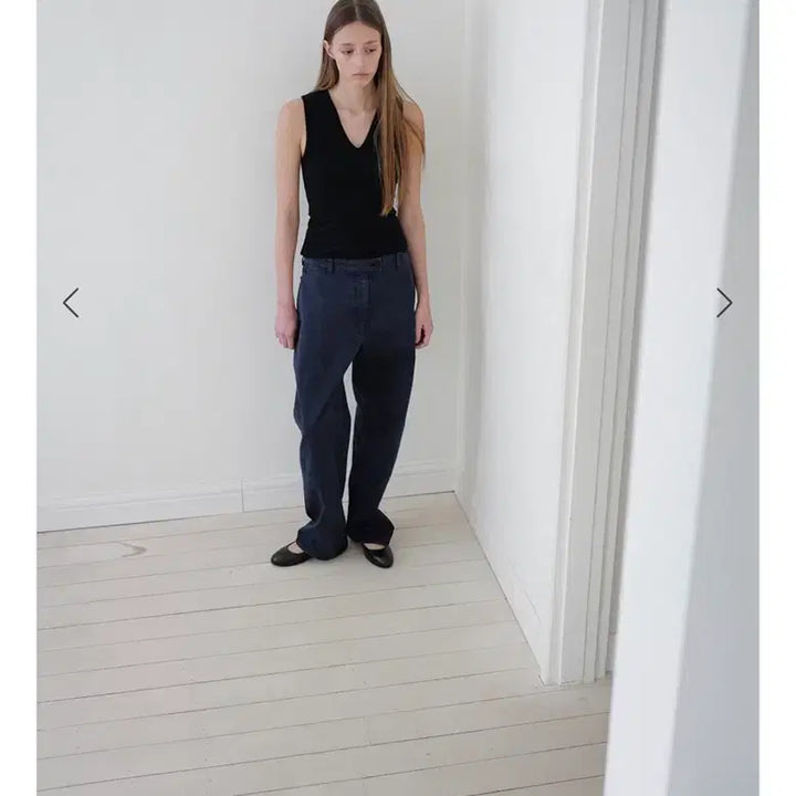 [SOLD OUT] 에레 ehre CLINT CURVED DENIM
