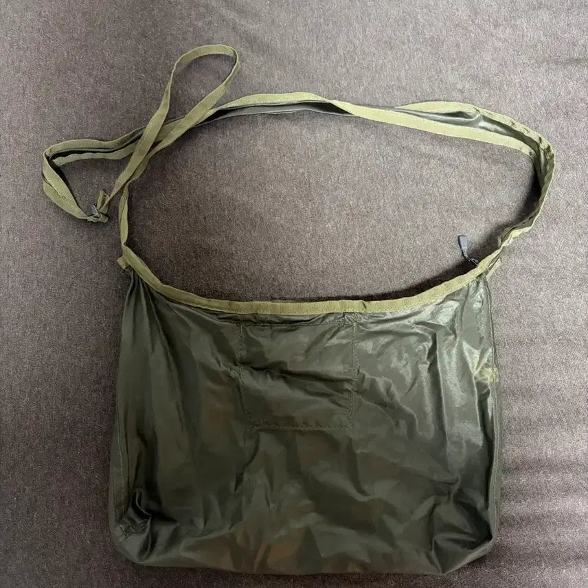 [BUNJANG] Montbell UL Mono Shoulder Bag M Dark Olive / 몽벨 UL 모노 숄더백 M 다크 올리브(카키)